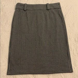 Black and grey work pencil skirt.